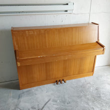 Load image into Gallery viewer, Baldwin Piano
